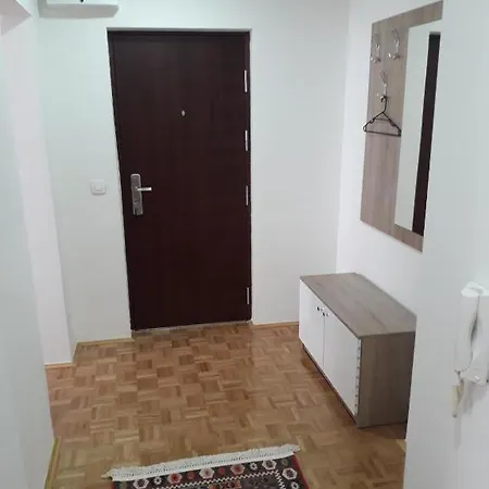 شقة Divan توزلا